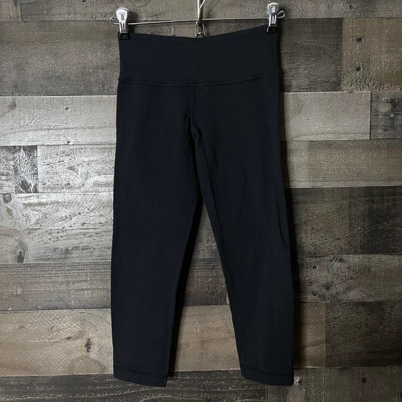 SOLD Lululemon Crop Pants 2 - Picture 1 of 2